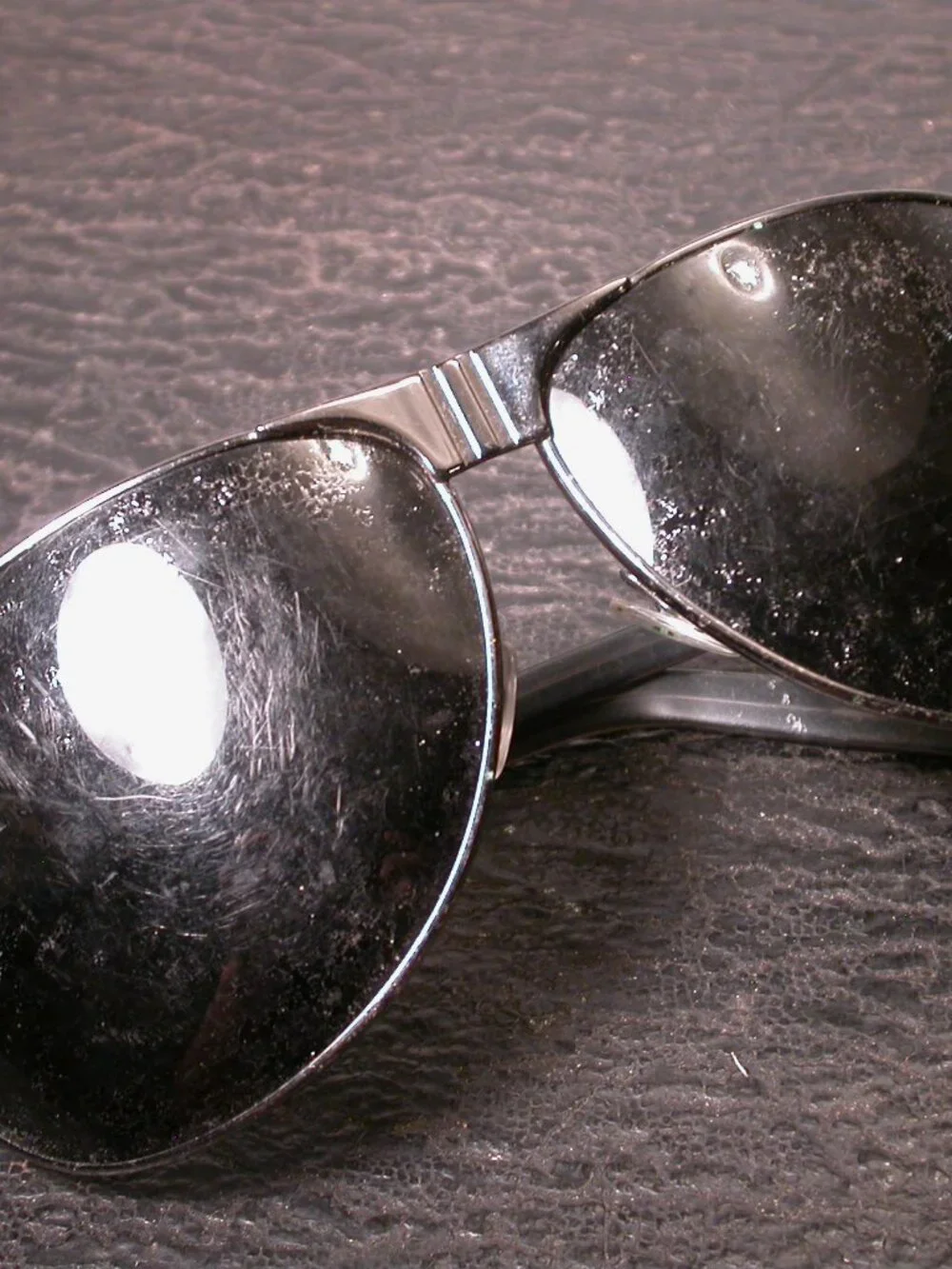 Gucci Gunmetal Designer Aviator Shades Sunglasses Made in Italy FRAME ONLY